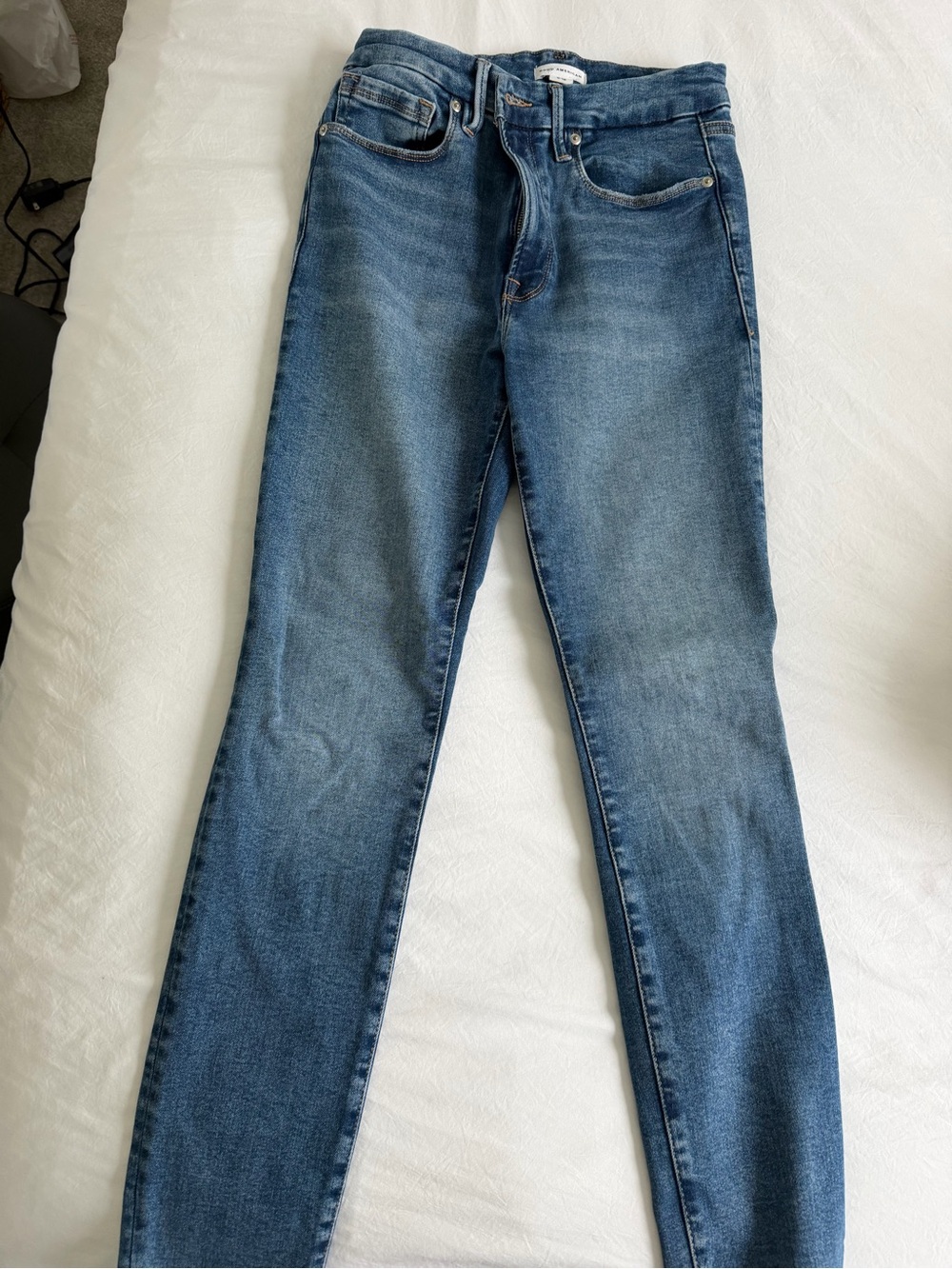 Good American Men's Slim Straight Jeans in Faded Blue and black